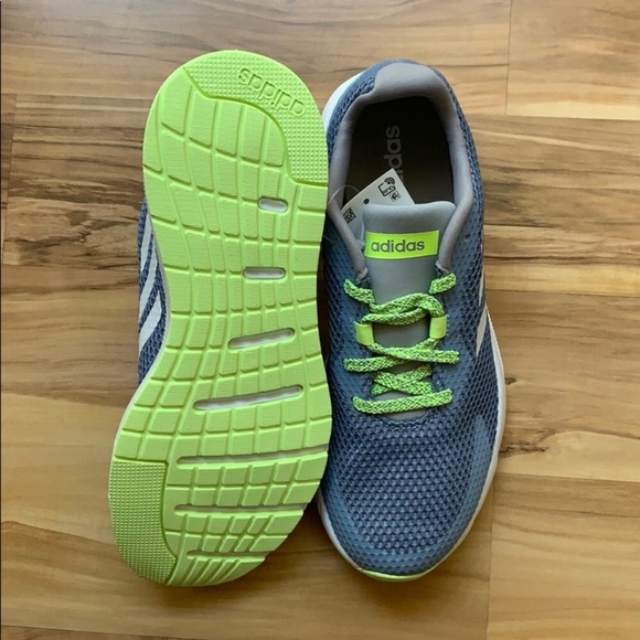 New Adidas Sooraj Women shoes - Picture 3 of 4